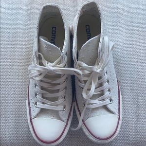 Converse high tops size 7.5 Off-white with silver